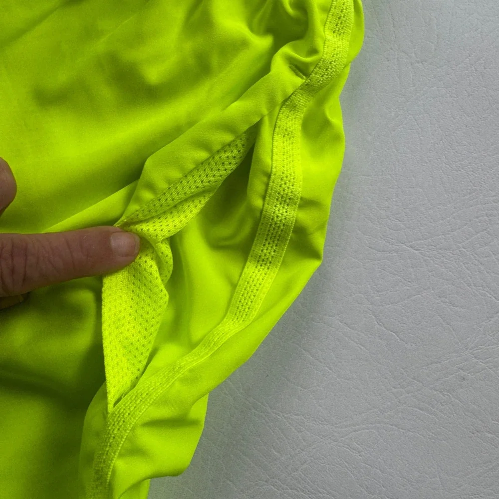 Nike Kids Dri-FIT Training Shorts Volt Neon Yellow DX5382-702 XL